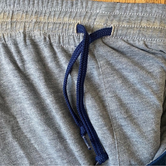 🔶 {4/$12} NIKE • Basketball Style Shorts - Picture 5 of 16